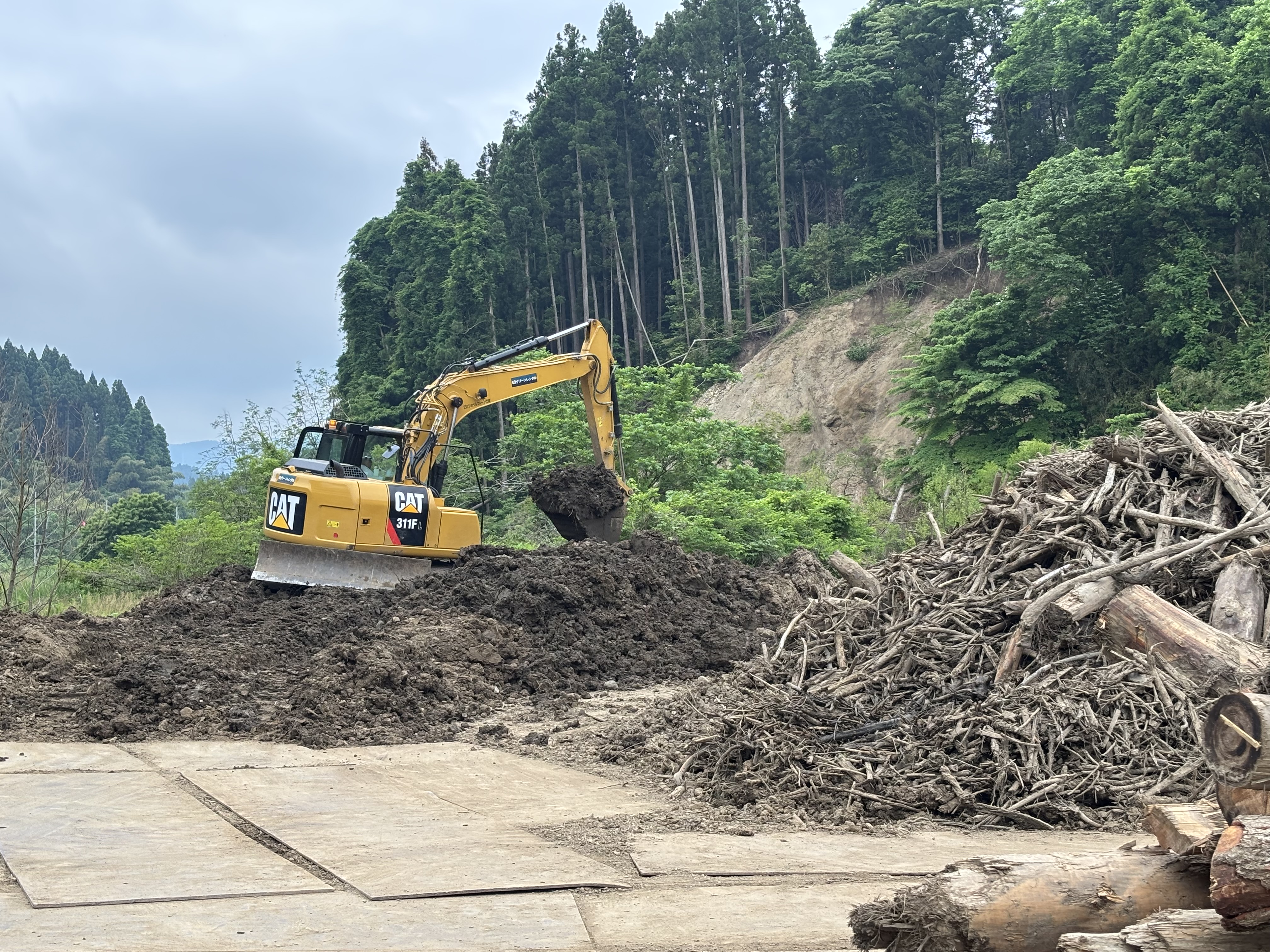 豪雨水害の復旧工事